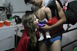 jizzjizz睡熟美女遭奸